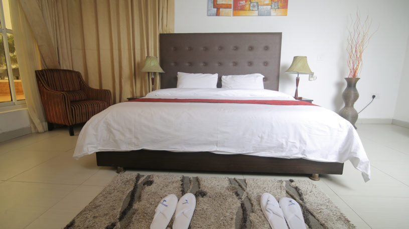 six-bed-head4-815x458